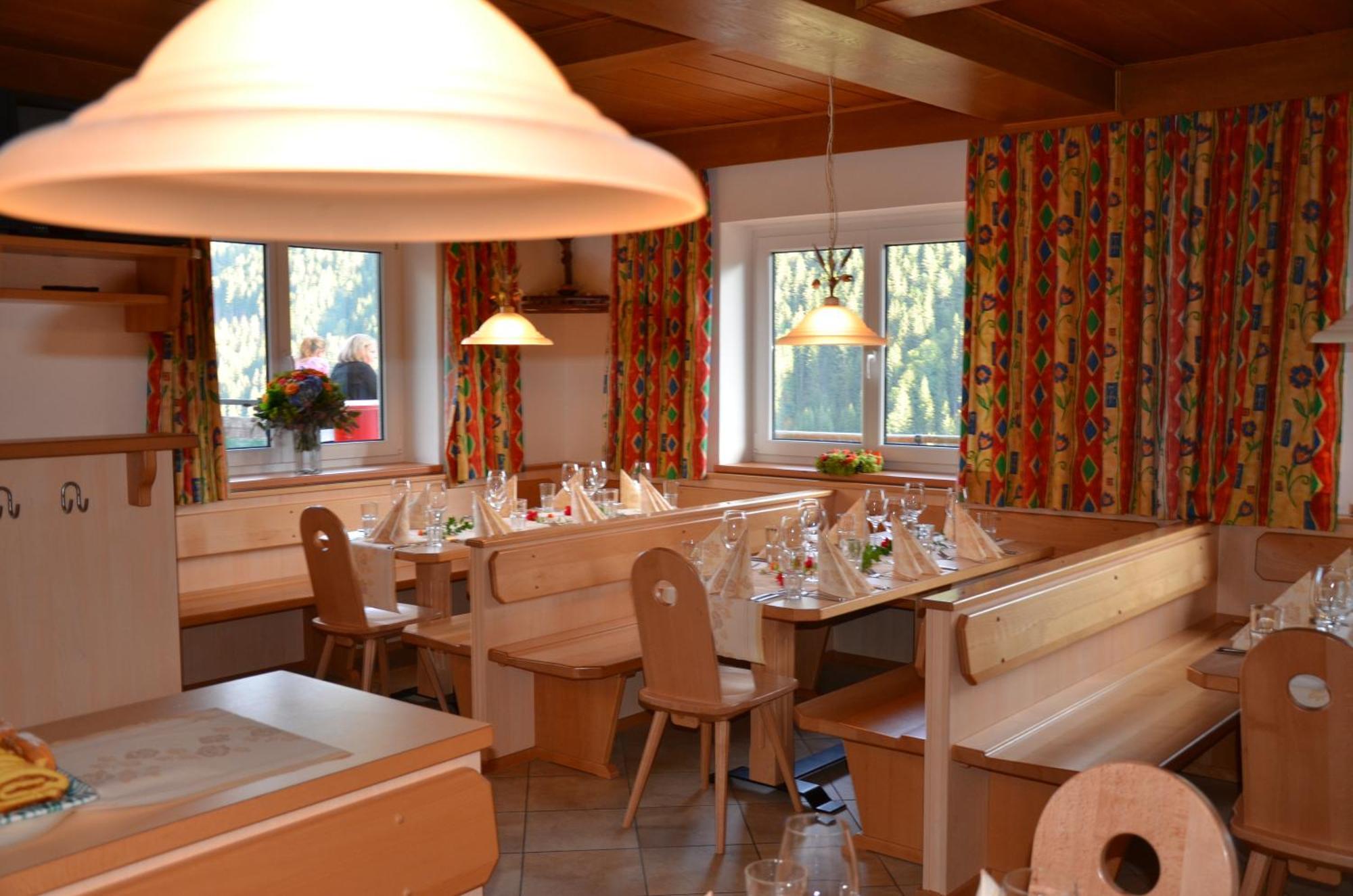 Ski In-Ski Out - Gaestehaeuser Saalbach-Hinterglemm - Wallegghof Christianhof Extérieur photo